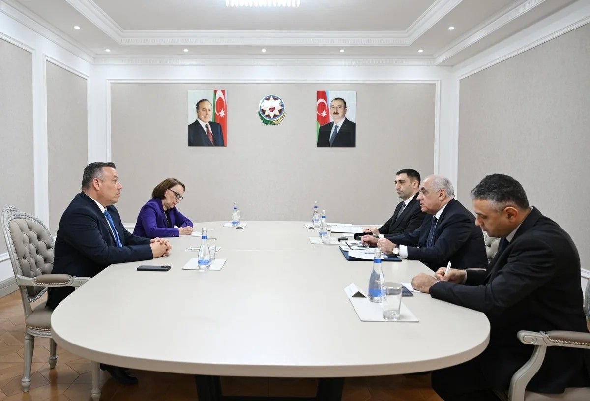 Əli Əsədov Kosta Rikanın Birinci vitse-prezidenti ilə görüşüb Əli Əsədov Kosta Rikanın Birinci vitse-prezidenti ilə görüşüb