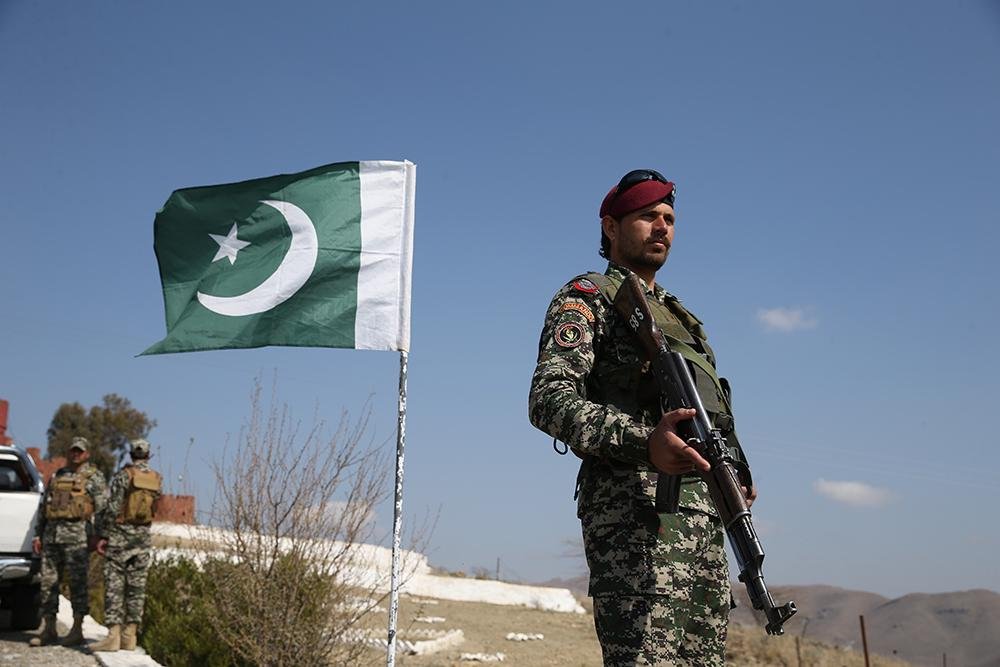 Pakistan Əfqanıstanla müvəqqəti atəşkəs ELAN ETDİ Pakistan Əfqanıstanla müvəqqəti atəşkəs ELAN ETDİ