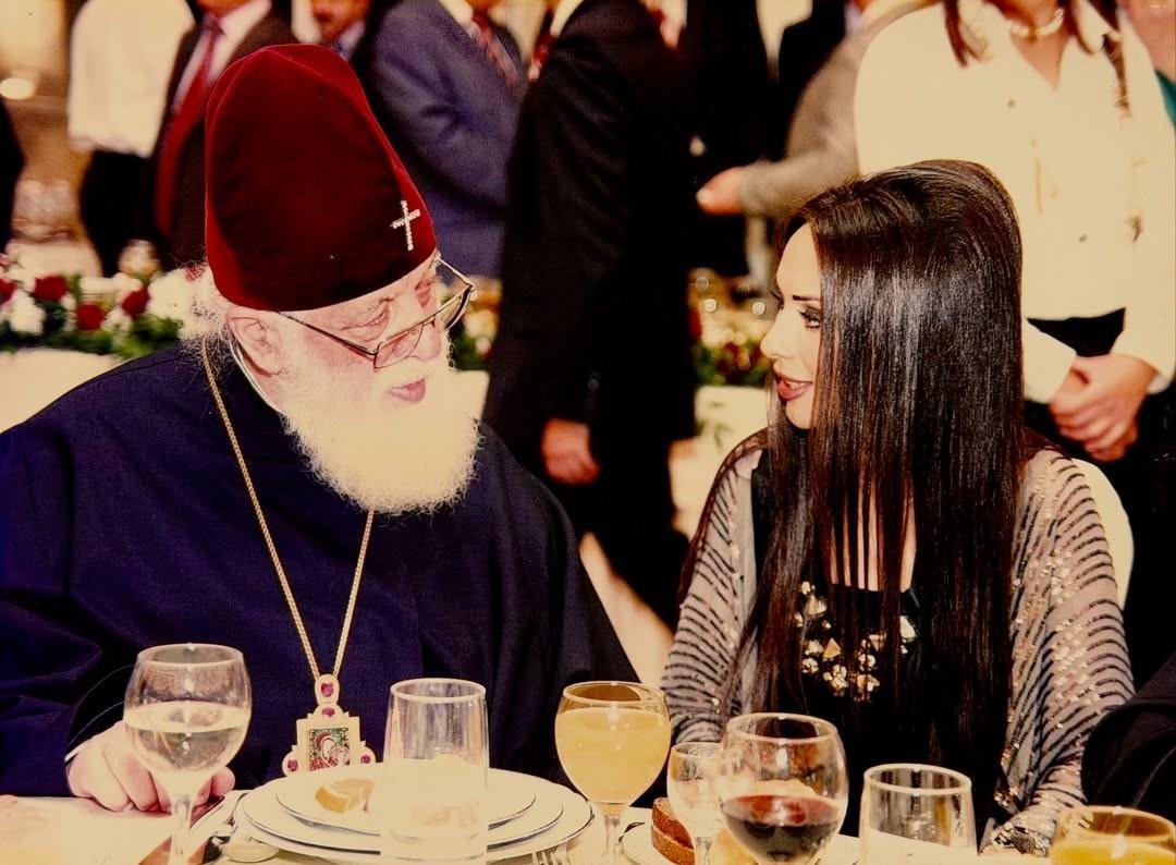 Mananadan Gürcüstanın vəfat edən Patriarxı ilə bağlı PAYLAŞIM - FOTO - foto 2