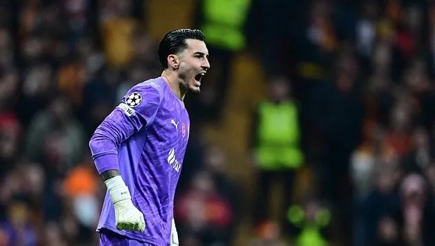 &ldquo;Qalatasaray&rdquo;ın qapıçısı Premyer Liqa klublarının hədəfində