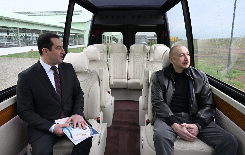 İlham Əliyev: “Şamaxı-İsmayıllı-Qəbələ avtomobil yolu gələn il istifadəyə veriləcək” İlham Əliyev: “Şamaxı-İsmayıllı-Qəbələ avtomobil yolu gələn il istifadəyə veriləcək”