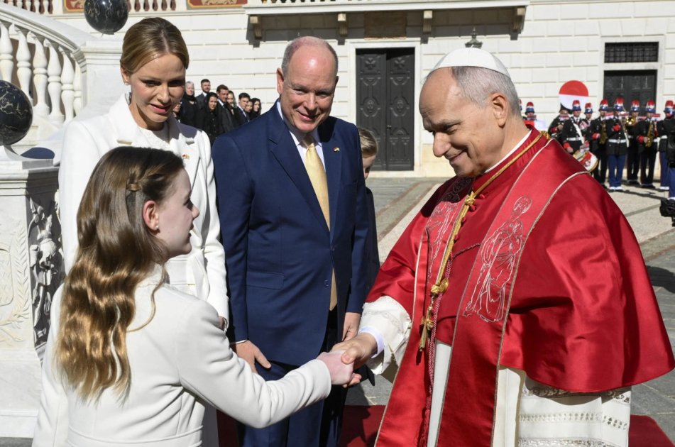 Roma Papası Monakoya getdi - Son 500 ildə ilk dəfə - FOTO
