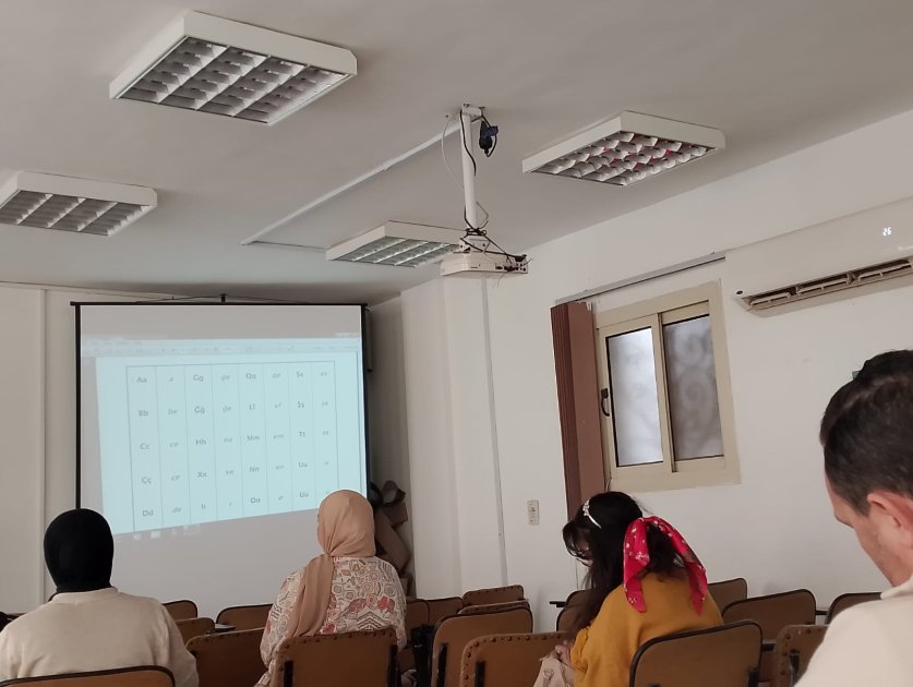 Misirin Bənha Universitetində Azərbaycan dilinin tədrisinə başlanıldı – FOTO - foto 1