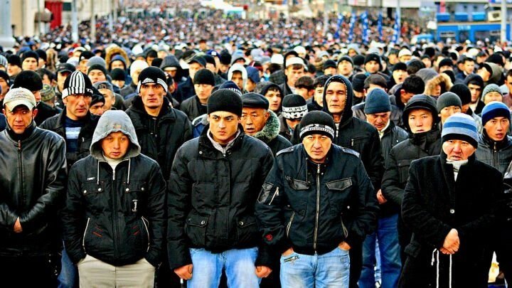Şimali Koreya işçiləri Rusiyaya axın edir Şimali Koreya işçiləri Rusiyaya axın edir