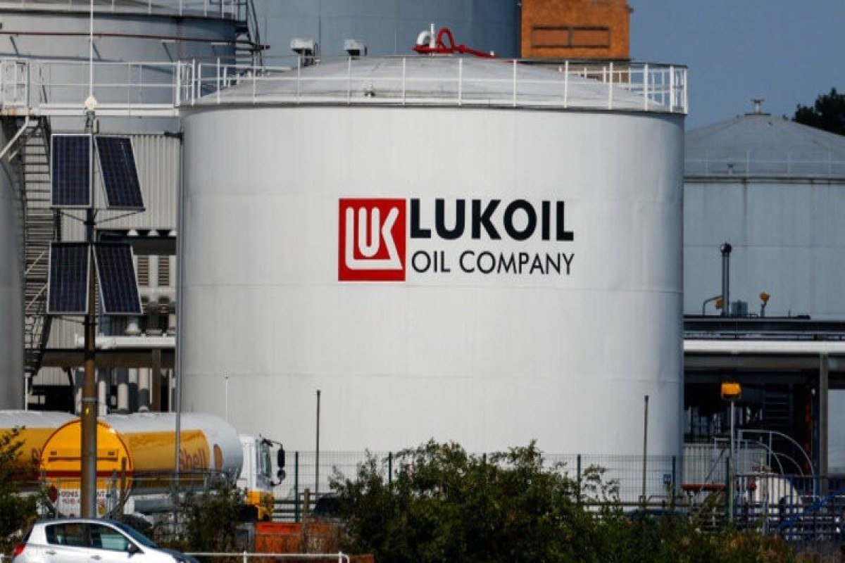 Ukrayna LUKOIL neft emalı zavoduna zərbə endirdi - VİDEO
