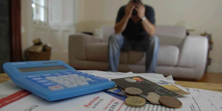 Banka borcu olanların NƏZƏRİNƏ - Maaşınızdan bu qədər tutula bilər Banka borcu olanların NƏZƏRİNƏ - Maaşınızdan bu qədər tutula bilər