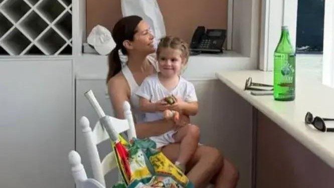 Roman Abramoviçin 13 yaşlı qızından XƏBƏR VAR - FOTO