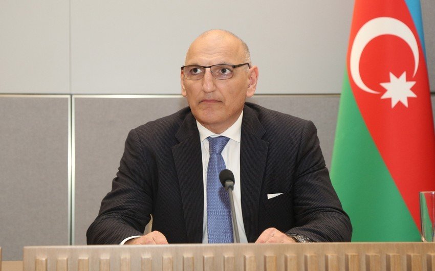 Elçin Əmirbəyov: “Ermənistan da "Qazan-qazan" prinsipindən faydalana biləcək” Elçin Əmirbəyov: “Ermənistan da "Qazan-qazan" prinsipindən faydalana biləcək”