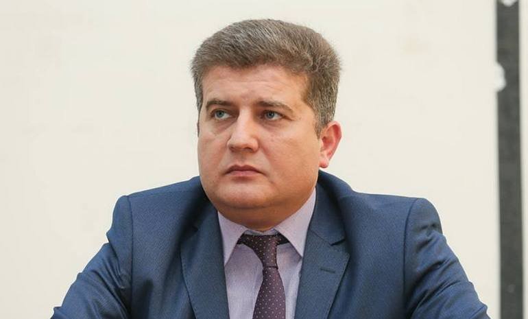 Erkin Qədirli: &ldquo;Bu deputatlarda hüquqi savadsızlıq var&rdquo;