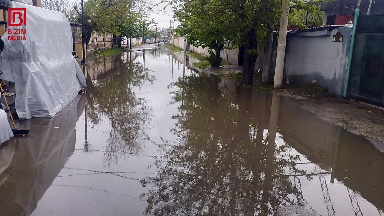 Kürdəmirdə küçələri su basdı – FOTO/VİDEO - foto 1