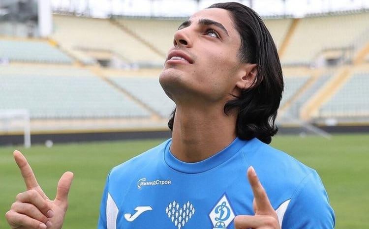 “Dinamo”nun futbolçusu “Qarabağ”a KEÇƏ BİLƏR “Dinamo”nun futbolçusu “Qarabağ”a KEÇƏ BİLƏR