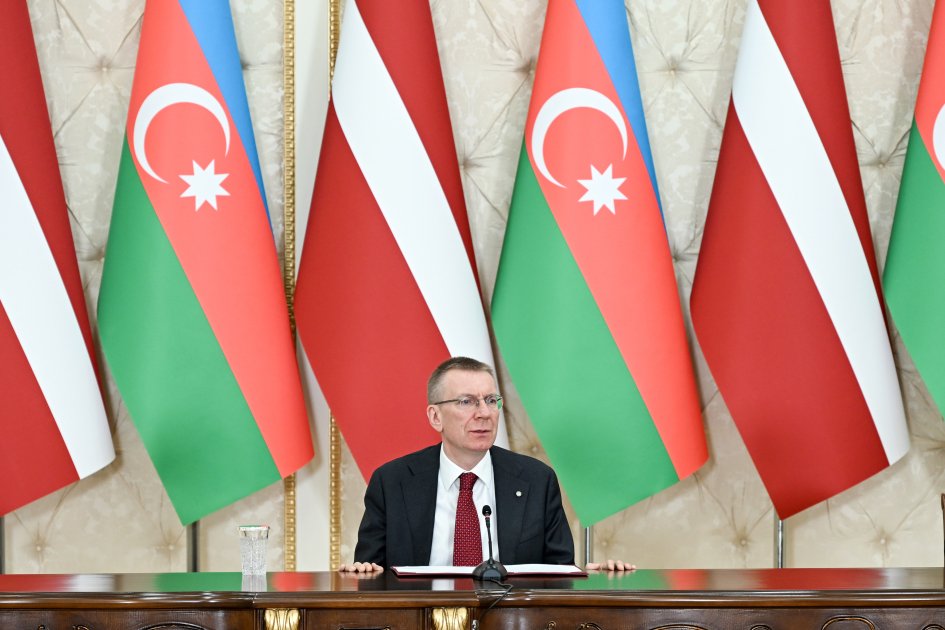 İlham Əliyev və Edqars Rinkeviçs mətbuata bəyanatlarla çıxış ediblər - FOTO/VİDEO - foto 6