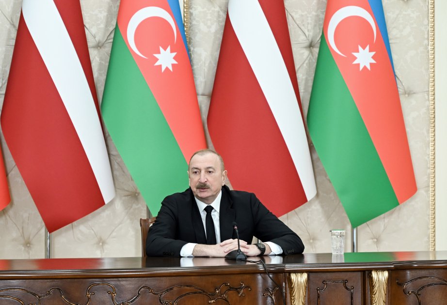 İlham Əliyev və Edqars Rinkeviçs mətbuata bəyanatlarla çıxış ediblər - FOTO/VİDEO - foto 5