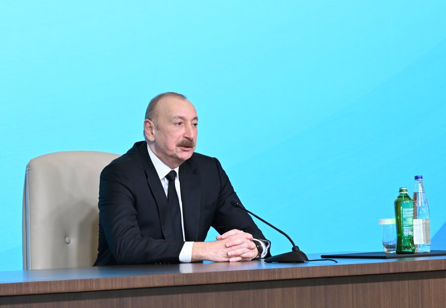 Prezidentlər Azərbaycan-Latviya biznes-forumunda – FOTO - foto 5