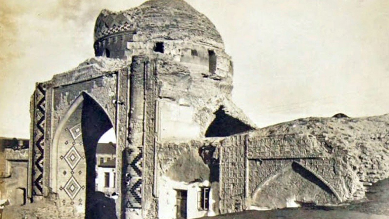 Məhv edilən tarix, saxtalaşdırılan İRS – Erməni vandalizminin izlərini daşıyan TARİXİ ABİDƏLƏRİMİZ - foto 4