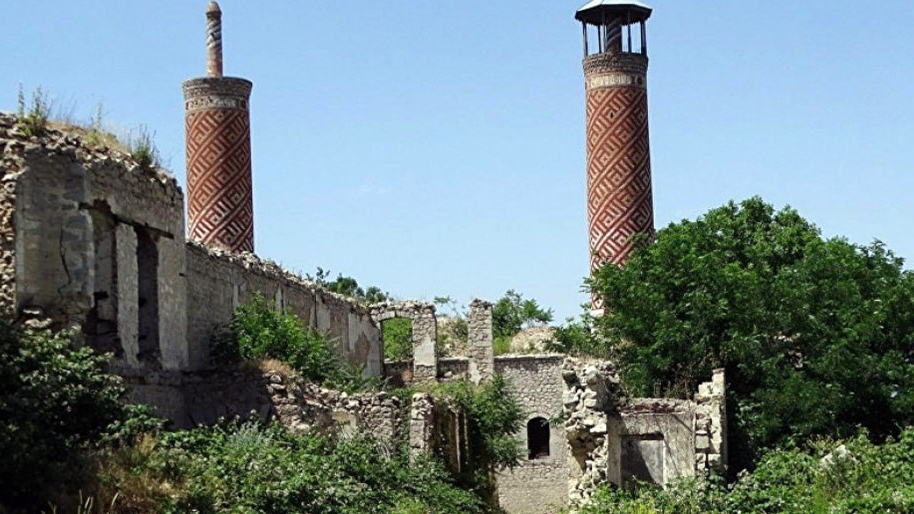 Məhv edilən tarix, saxtalaşdırılan İRS – Erməni vandalizminin izlərini daşıyan TARİXİ ABİDƏLƏRİMİZ - foto 7