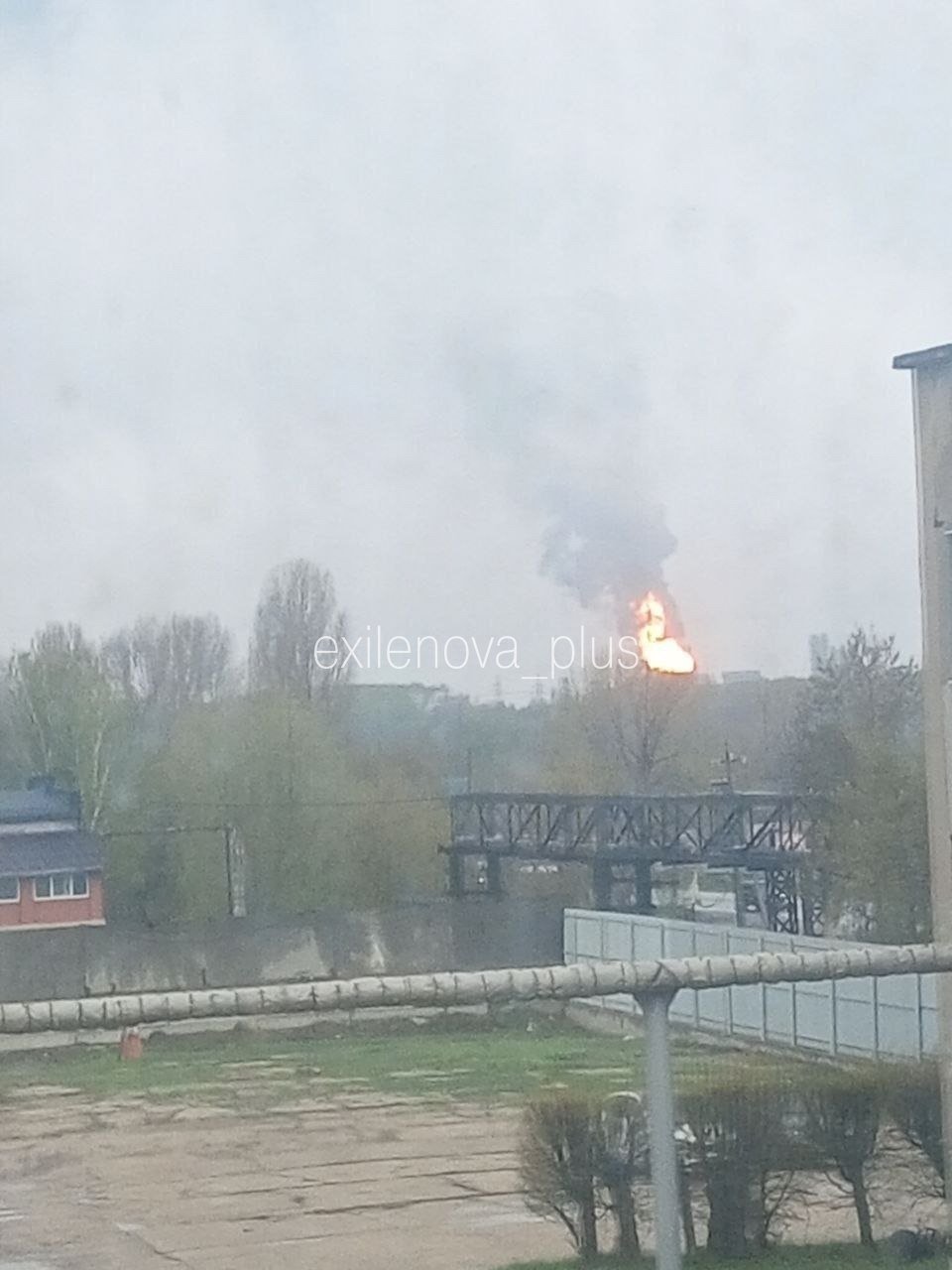 Gecə saatlarında Rusiyanın neft infrastrukturuna ZƏRBƏ ENDİRİLDİ - FOTO - foto 1