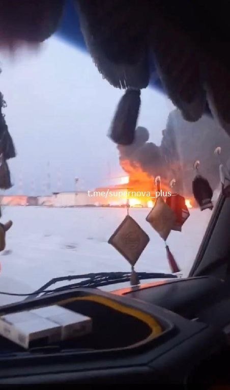 Gecə saatlarında Rusiyanın neft infrastrukturuna ZƏRBƏ ENDİRİLDİ - FOTO - foto 3