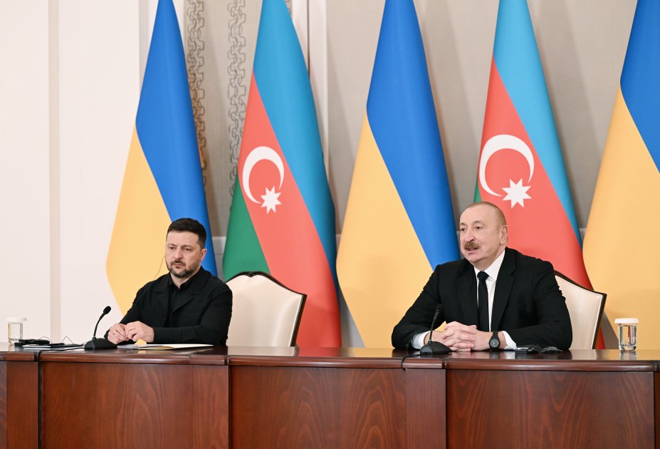 Prezidentlər mətbuata bəyanatlarla çıxış etdilər - FOTO - foto 1