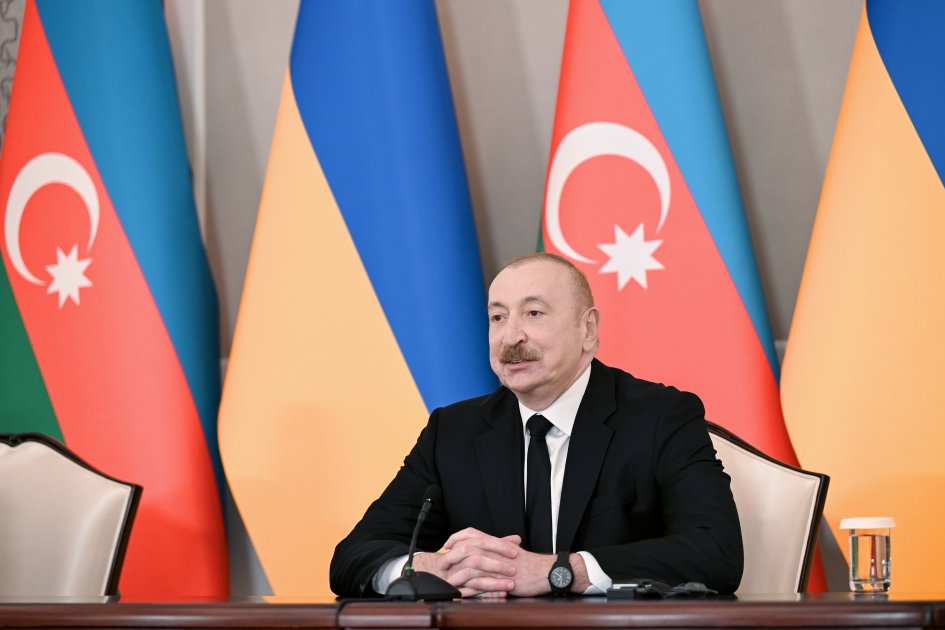 Prezidentlər mətbuata bəyanatlarla çıxış etdilər - FOTO - foto 7