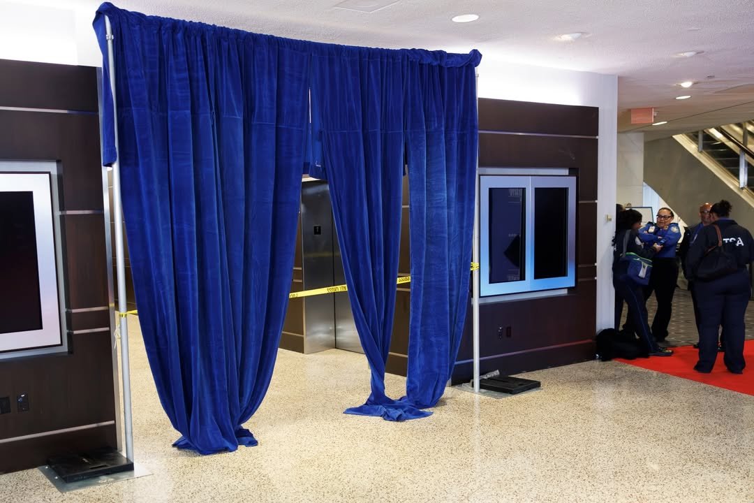 Vaşiqtondakı atışmada şam yeməyindən qalan GÖRÜNTÜLƏR - foto 5