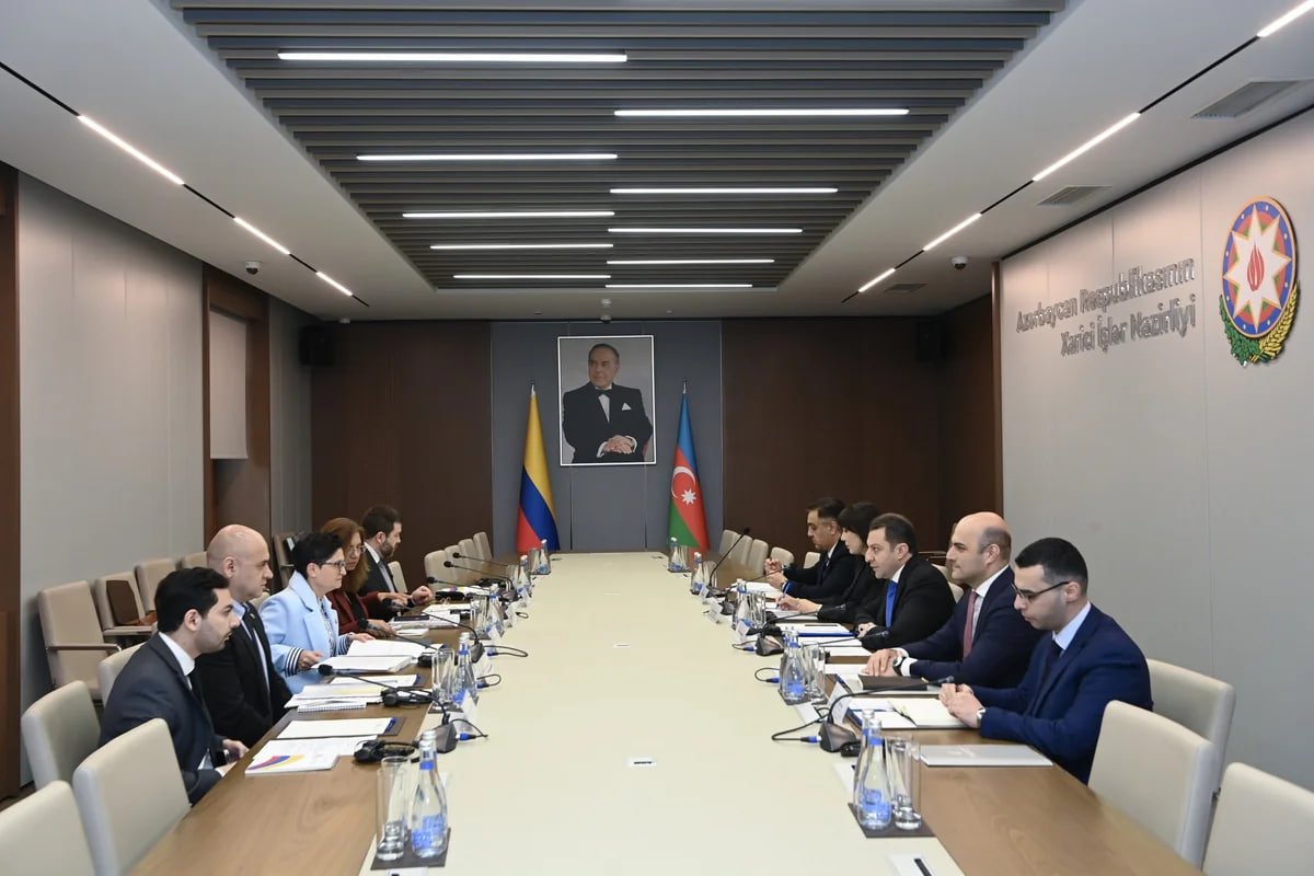 Kolumbiyalı heyətlə Azərbaycanda ispan dilinə artan maraqdan danışıldı - FOTO