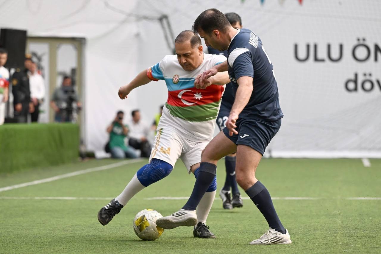 Nazirlər və deputatların futbol matçından yadda qalanlar – FOTO - foto 8