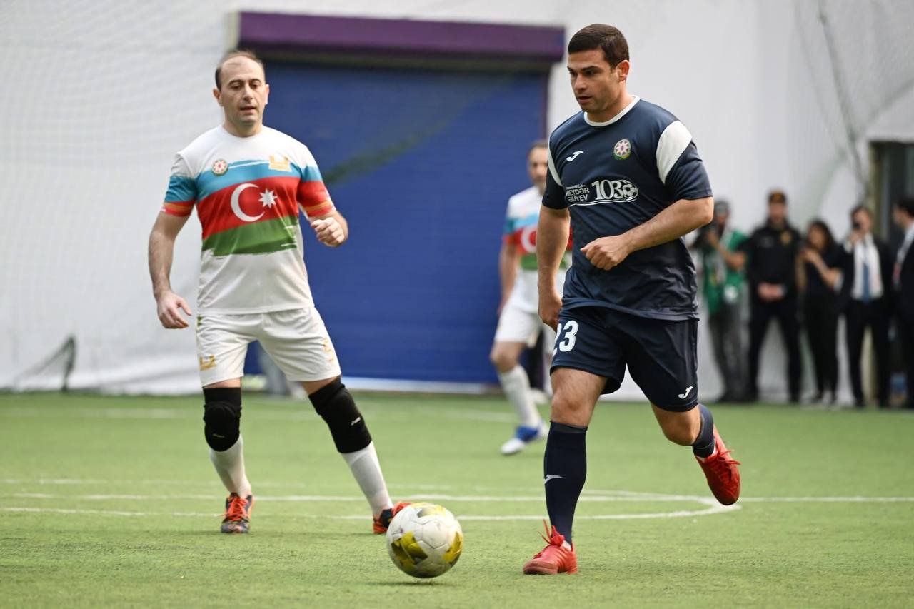 Nazirlər və deputatların futbol matçından yadda qalanlar – FOTO - foto 9