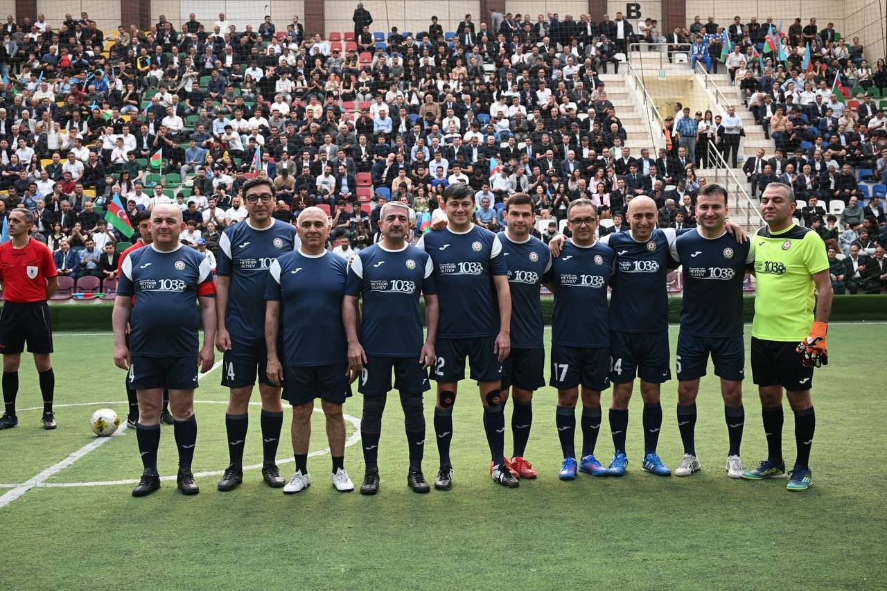 Nazirlər və deputatların futbol matçından yadda qalanlar – FOTO - foto 26