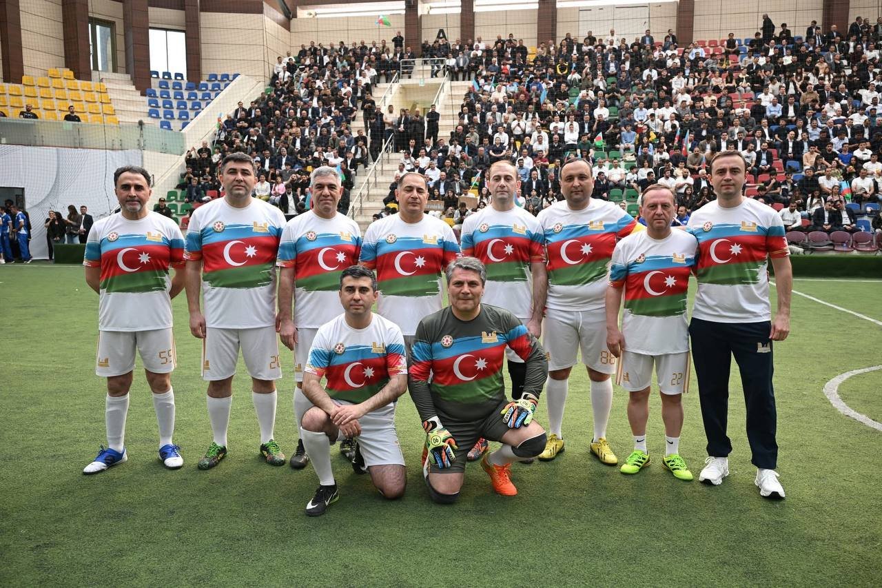 Nazirlər və deputatların futbol matçından yadda qalanlar – FOTO - foto 25