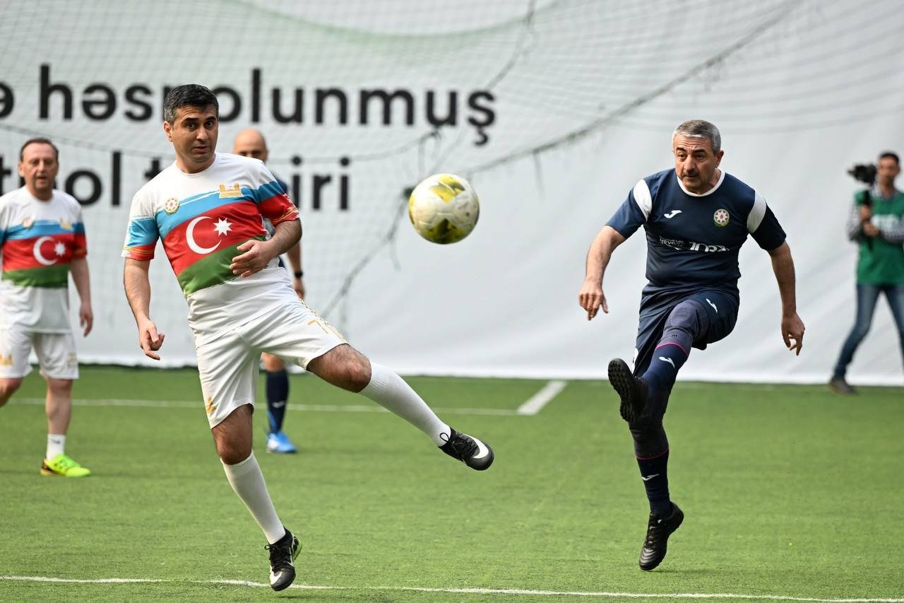 Nazirlər və deputatların futbol matçından yadda qalanlar – FOTO - foto 5