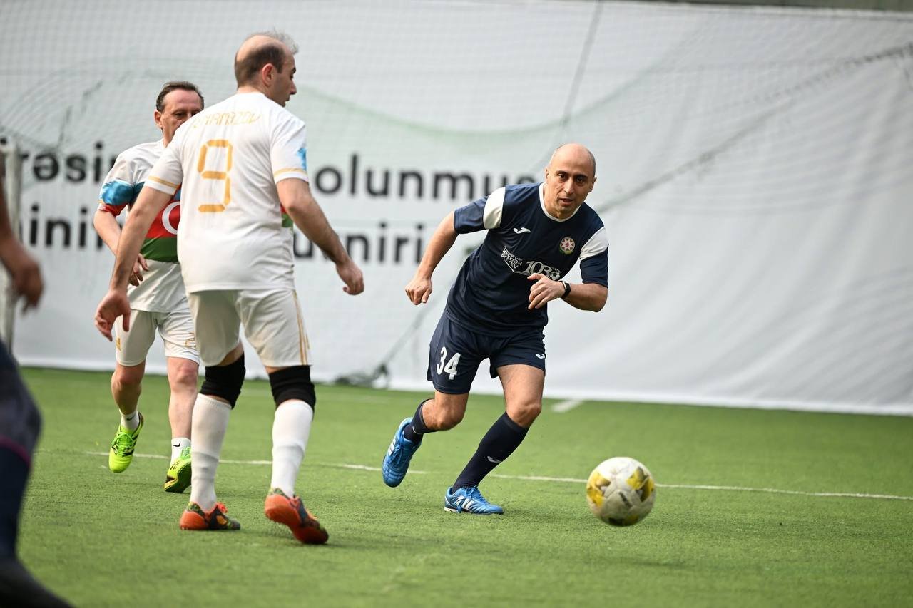 Nazirlər və deputatların futbol matçından yadda qalanlar – FOTO - foto 17
