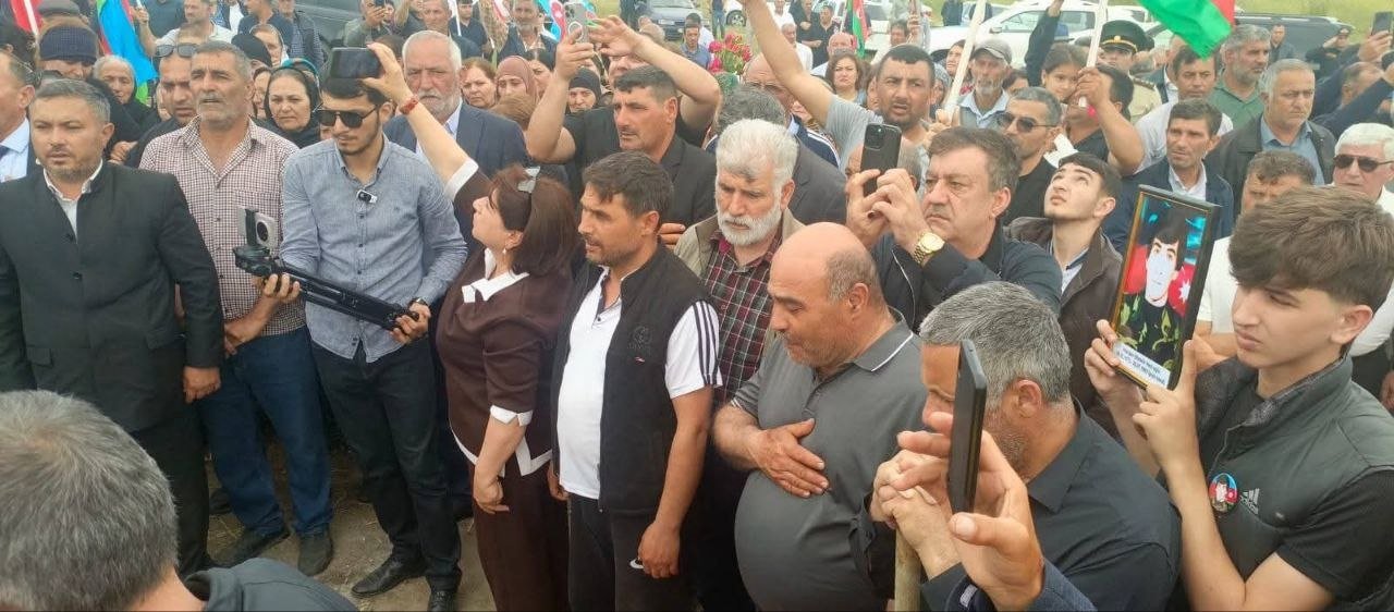 Birinci Qarabağ müharibəsində itkin şəhidləri torpağa TAPŞIRILDI - FOTO - foto 6