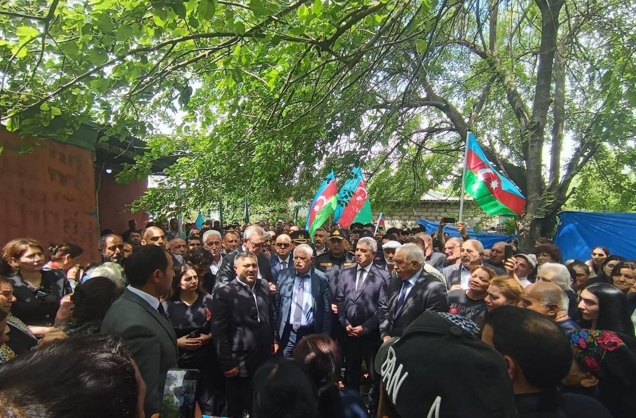 Birinci Qarabağ müharibəsində itkin şəhidləri torpağa TAPŞIRILDI - FOTO - foto 9