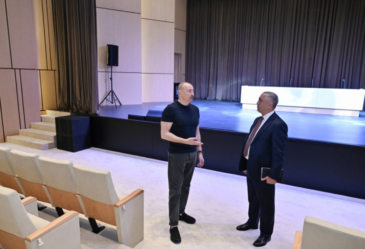 İlham Əliyev Xankəndidə Mədəniyyət Mərkəzinin açılışında -FOTO - foto 3