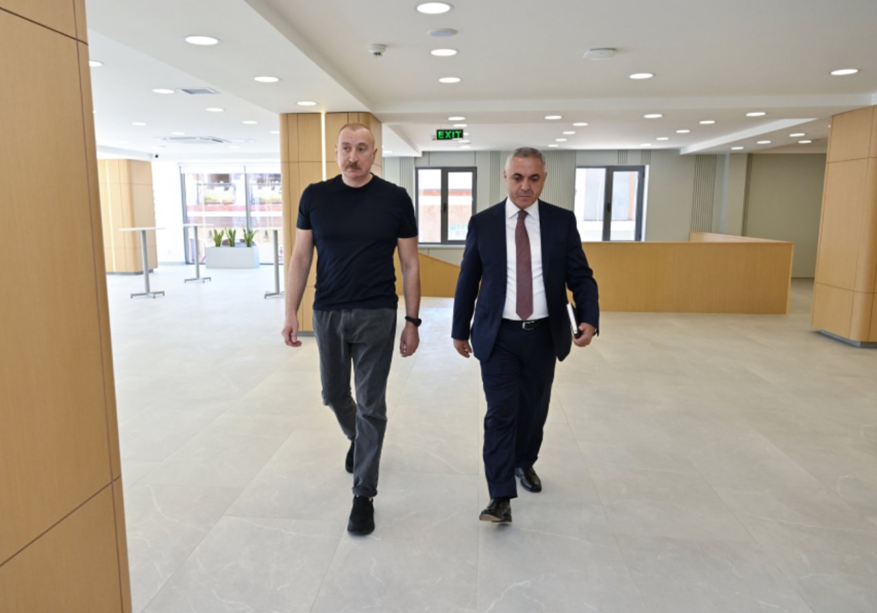 İlham Əliyev Xankəndidə Mədəniyyət Mərkəzinin açılışında -FOTO - foto 7