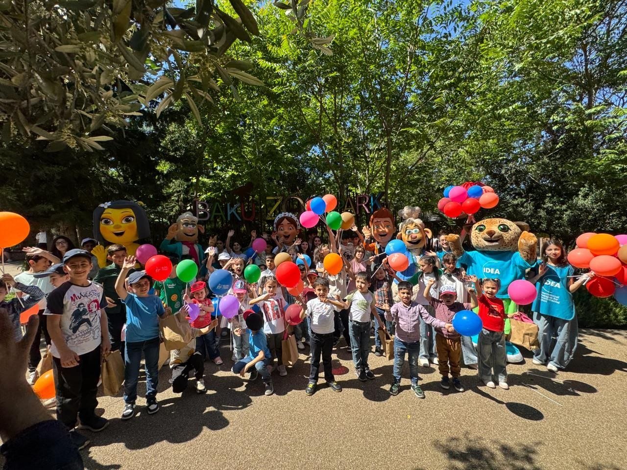 Bakı Zooloji Parkında Uşaqların Beynəlxalq Müdafiəsi Günü münasibətilə bayram tədbiri keçirilib - FOTO - foto 9