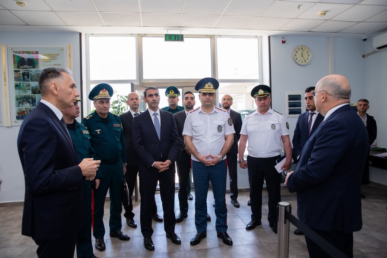 Dövlət qurumlarının nümayəndələri Bakı Dəniz Limanında – FOTO - foto 3