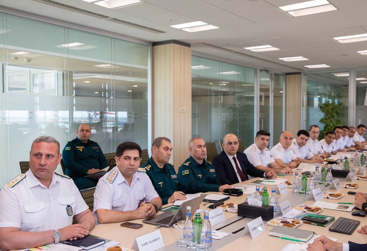 Dövlət qurumlarının nümayəndələri Bakı Dəniz Limanında – FOTO - foto 2