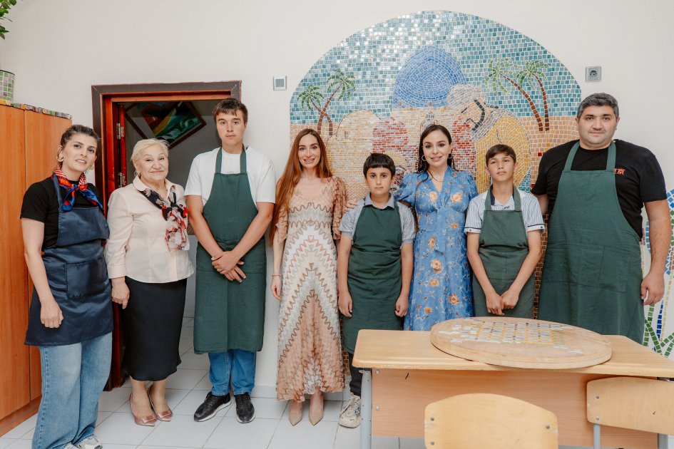 Leyla Əliyeva və Arzu Əliyeva internat tipli ümumtəhsil məktəbində - FOTO
