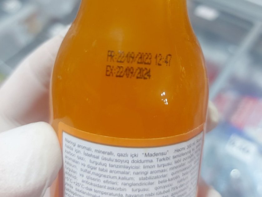 Bu marketdə istehlaka yararsız məhsullar aşkarlandı - FOTO - foto 1