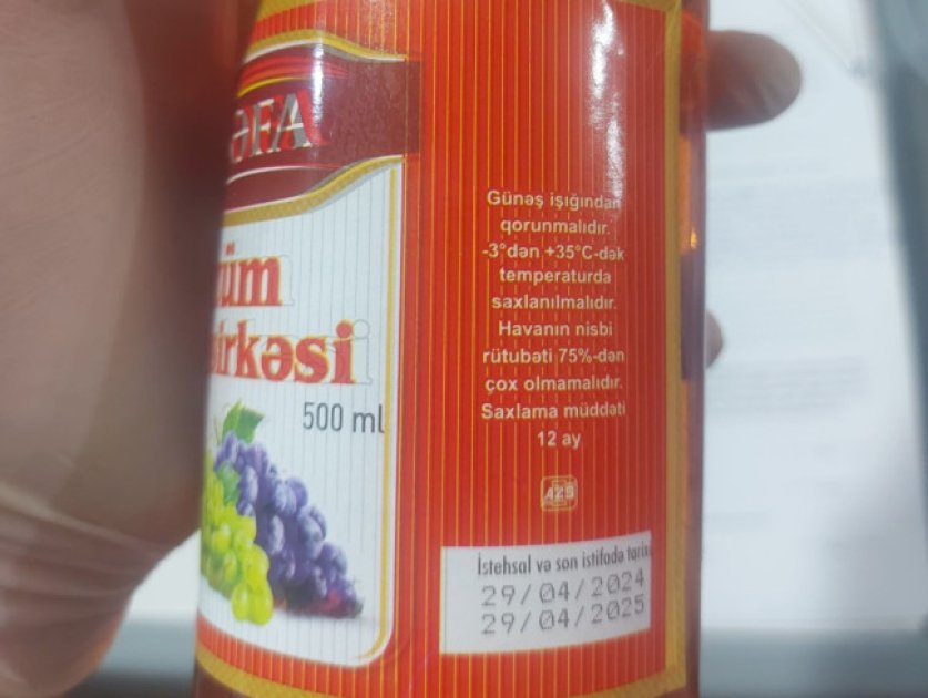 Bu marketdə istehlaka yararsız məhsullar aşkarlandı - FOTO - foto 3