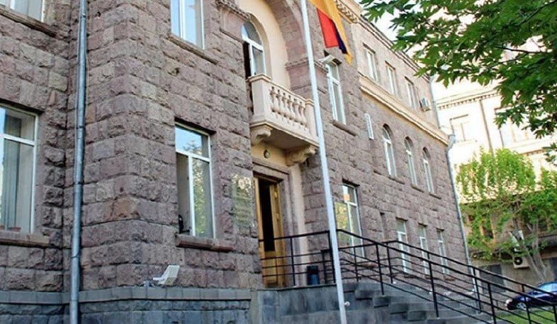 Ermənistan MSK-dan seçicilərə çağırış: Üzərində rəqəm olan geyimlər geyinməyin