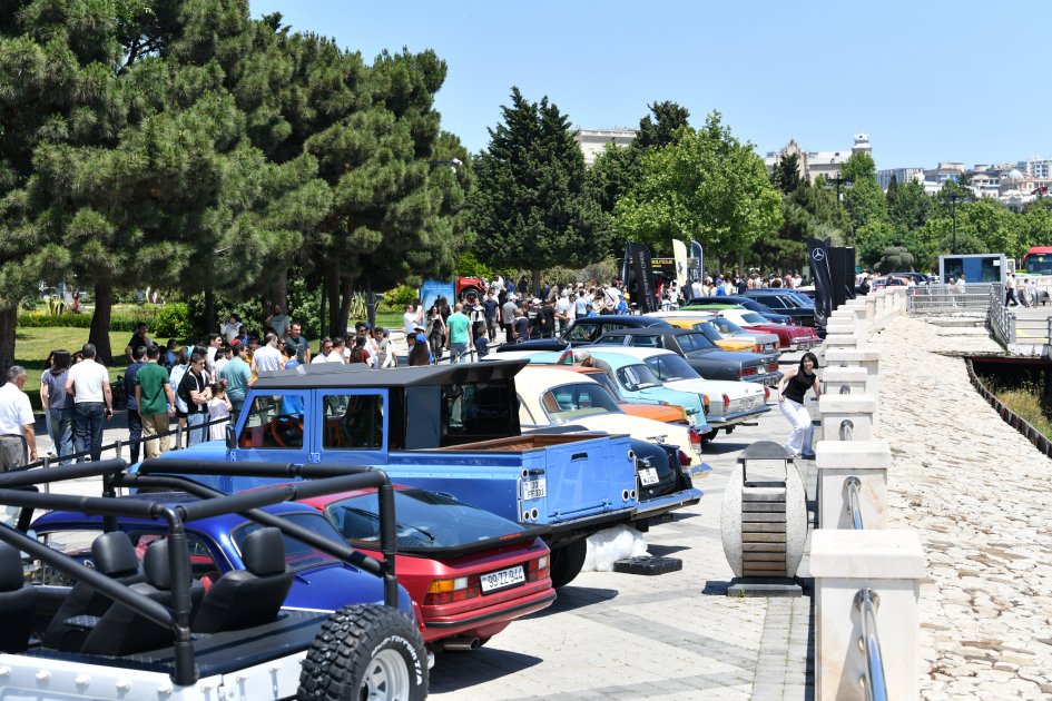 Klassik və sürət avtomobillərinin festivalından FOTO/VİDEO - foto 9