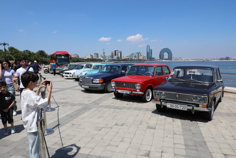 Klassik və sürət avtomobillərinin festivalından FOTO/VİDEO - foto 8