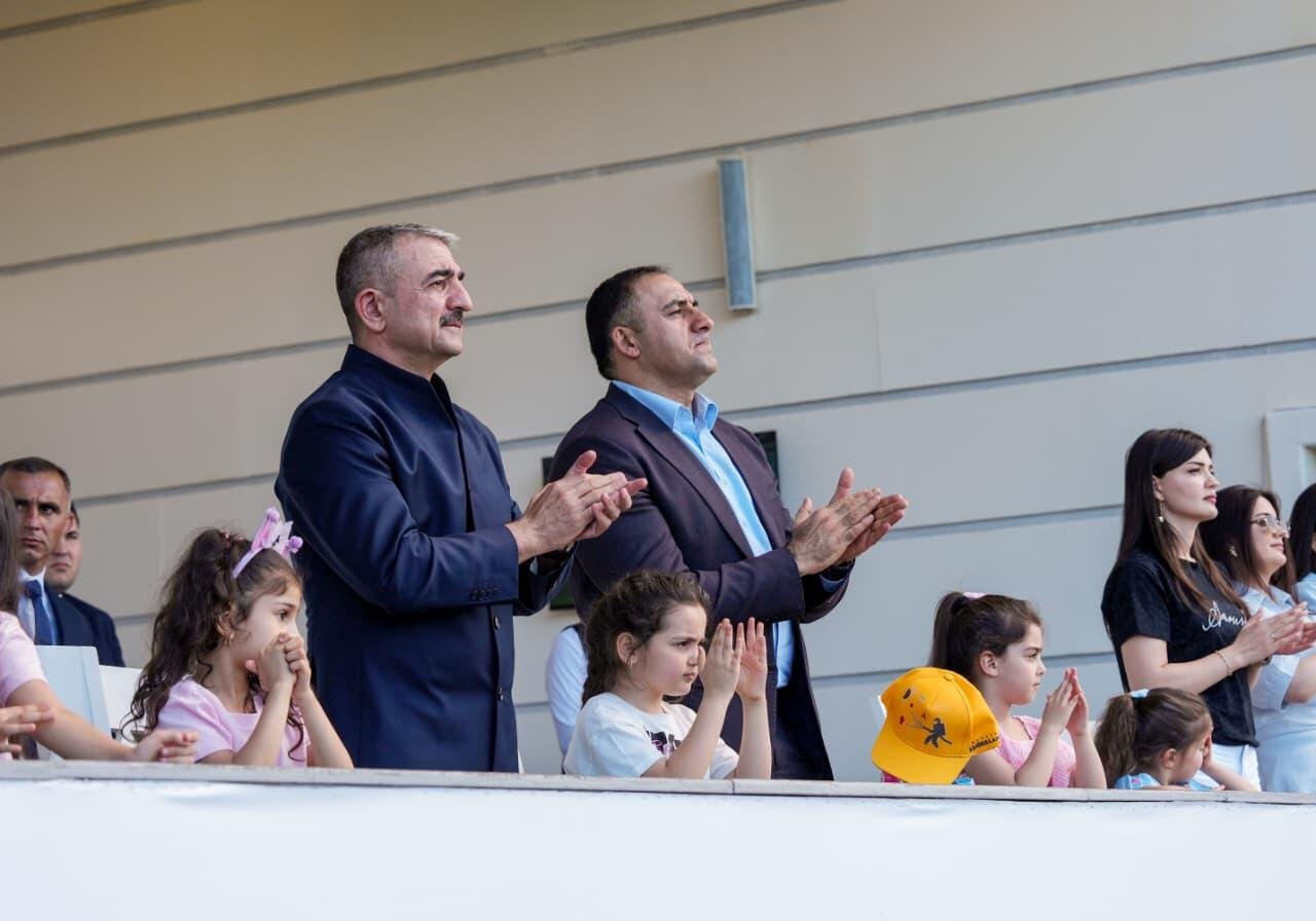 General-polkovnik Dünya Çempionatını şəhid övladları ilə birlikdə İZLƏDİ - FOTO - foto 3