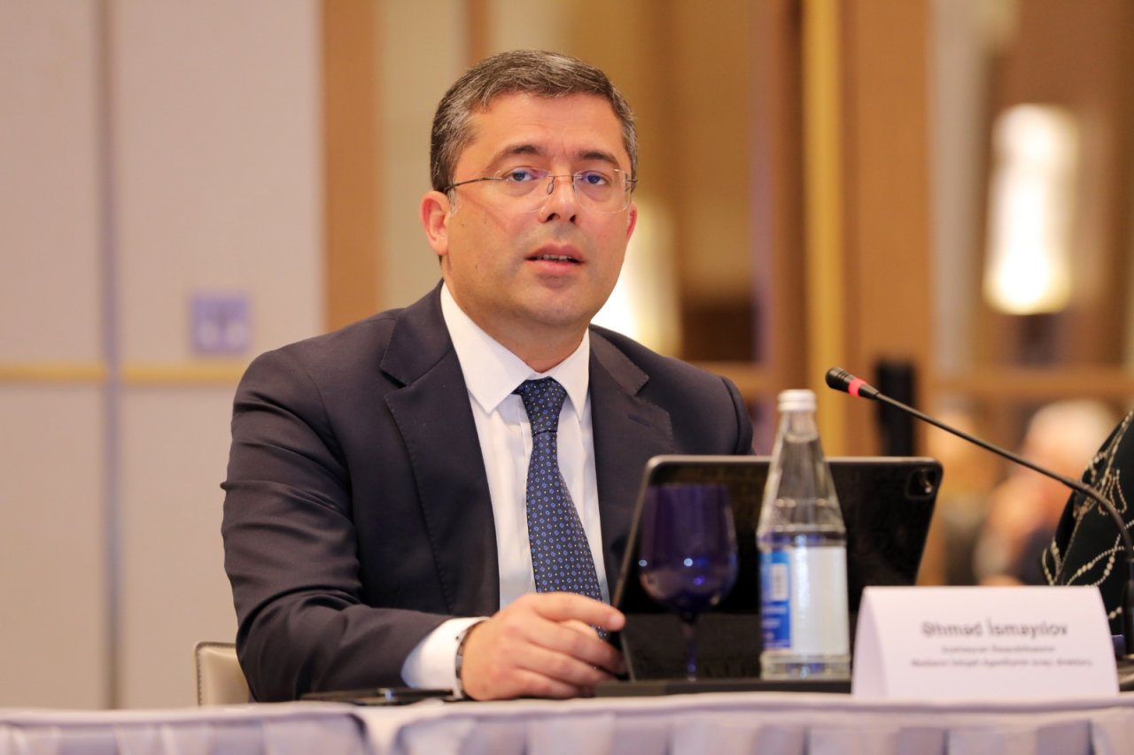 Gənc media nümayəndələri üçün silsilə məlumatlandırma sessiyalarına start verildi - FOTO - foto 1