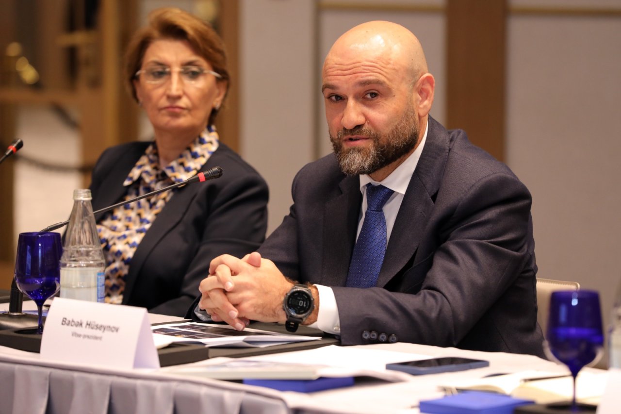 Gənc media nümayəndələri üçün silsilə məlumatlandırma sessiyalarına start verildi - FOTO - foto 5