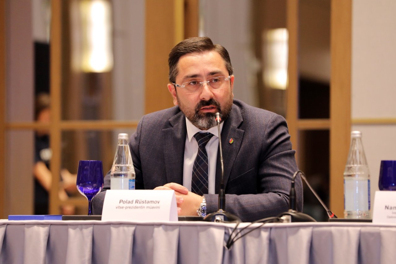 Gənc media nümayəndələri üçün silsilə məlumatlandırma sessiyalarına start verildi - FOTO - foto 13