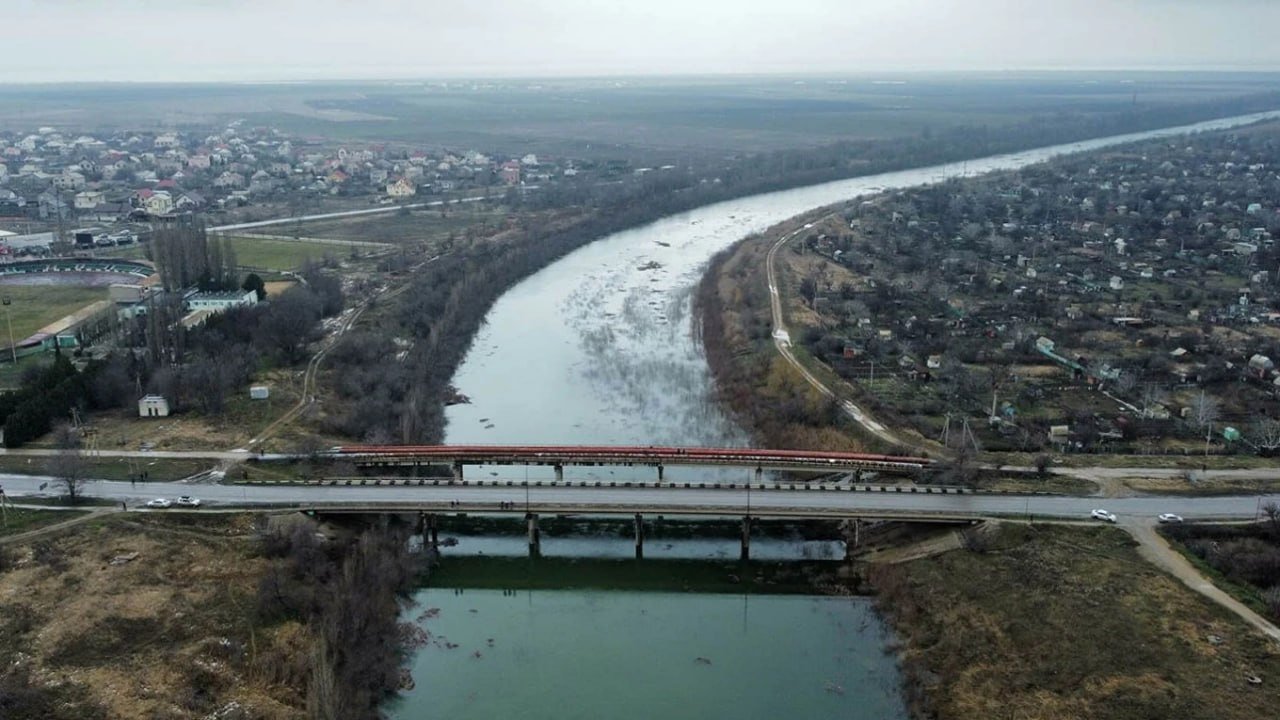 Ukrayna ordusu Xerson vilayəti ilə Krım arasındakı 4 körpüyə zərbə endirdi Ukrayna ordusu Xerson vilayəti ilə Krım arasındakı 4 körpüyə zərbə endirdi